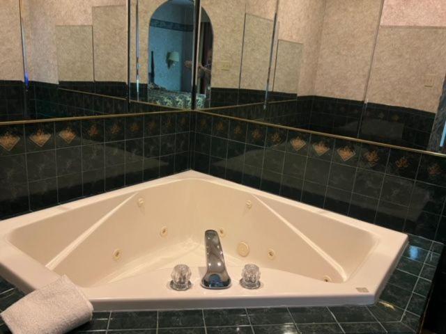 Garden Inn New Castle Ngoại thất bức ảnh